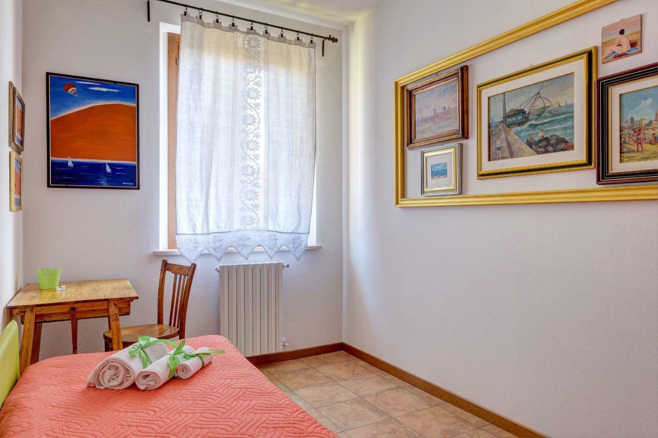 Finestra Su Lucignano Lägenhet Exteriör bild